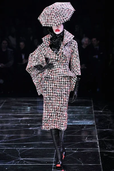 Look 2